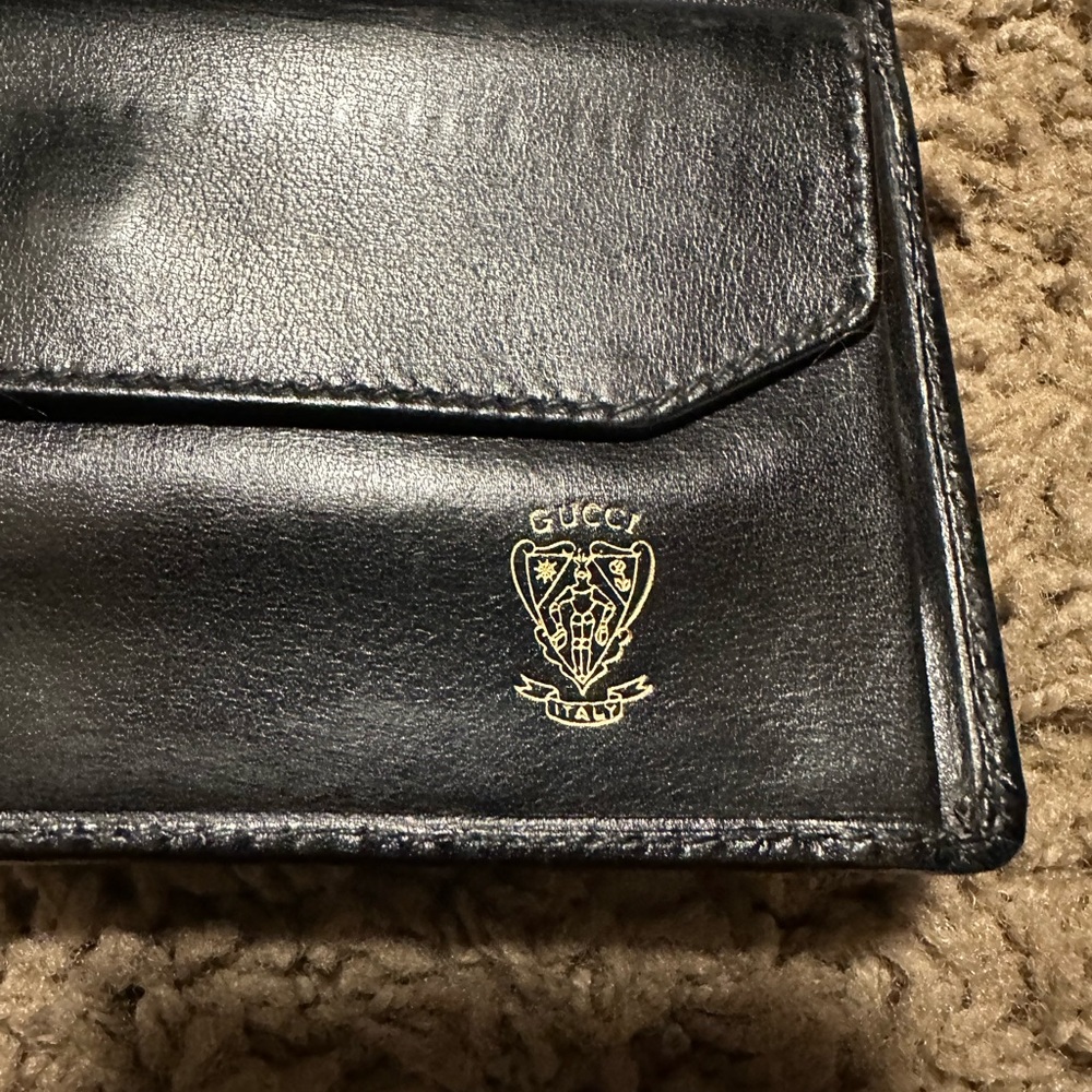 Gucci Two Tone bifold Wallet with Kiss lock change side - Picture 8 of 12